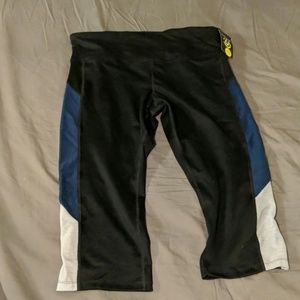 C9 highrise capris